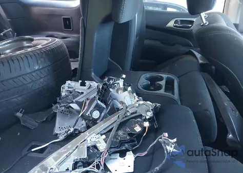 2020 Nissan Pathfinder S 4Wd z USA, uszkodzony, nr VIN 5N1DR2AM7LC608763